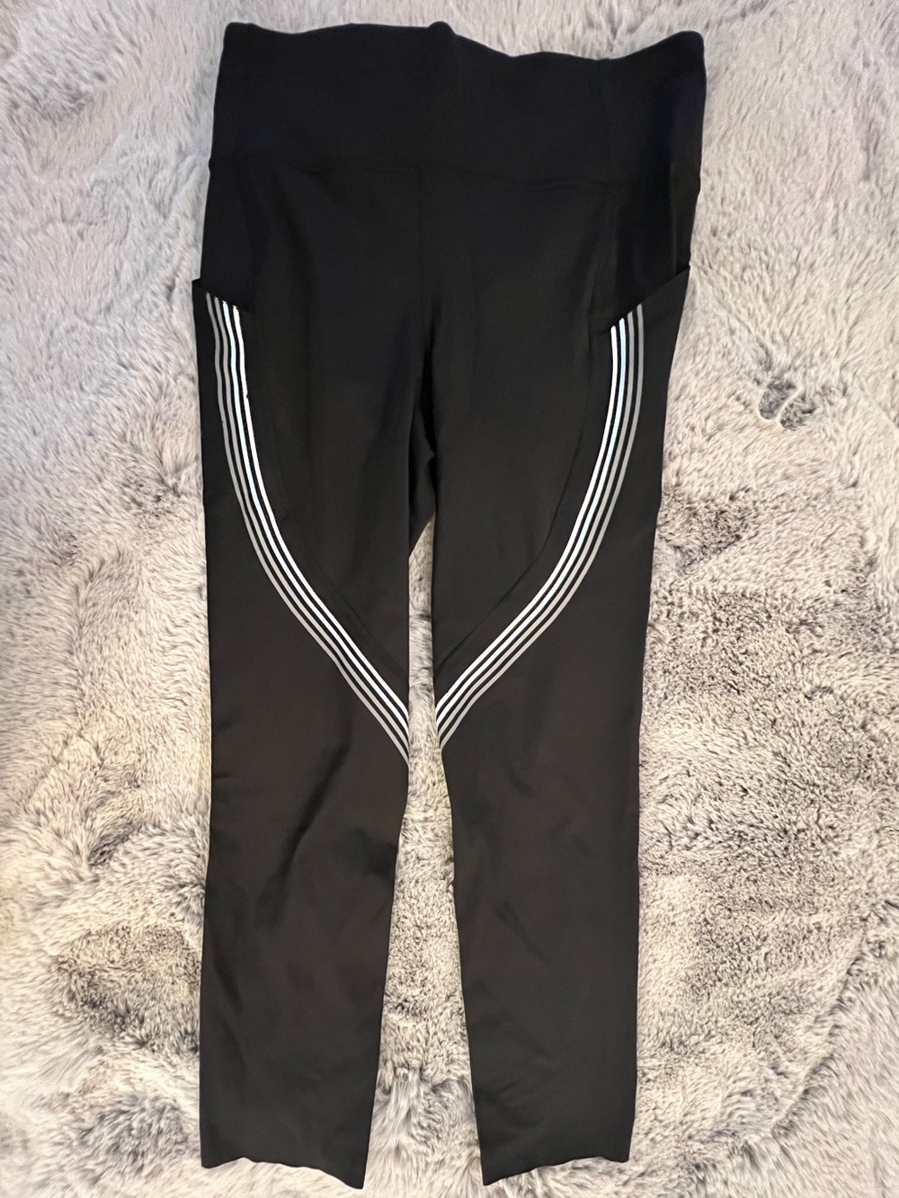 Lululemon Speed Limit High-Rise Crop 23" Black Reflective Stripe Leggings Size 8 - Picture 7 of 12
